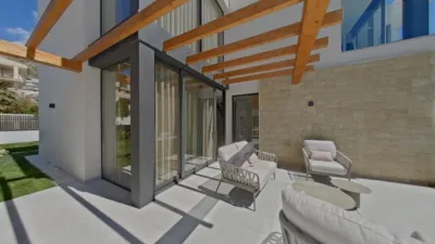 Chalet on Carrer Berna photo 29
