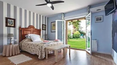 Chalet on Calle del Nogal photo 35