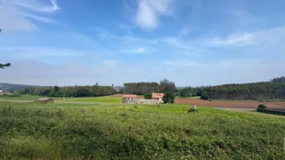 Terreno en venta en Calle Viaño Pequeno, Número 0 - Más