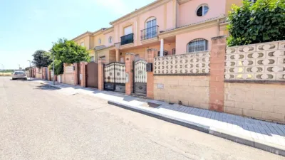 Chalet on Calle del Alhelí photo 4