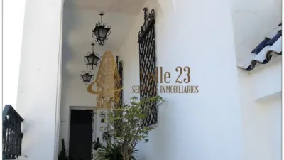 Chalet en El Conquero photo 8