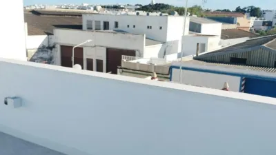 Casa en venta en Centro Urbano, Núcleo Urbano-Urbanizaciones (Chiclana de la Frontera) de 210.000 €