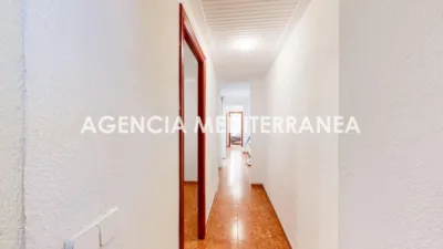 Flat on Eugenia Viñes Street photo 23