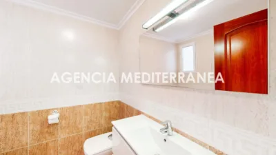 Flat on Eugenia Viñes Street photo 30