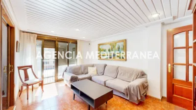 Flat on Eugenia Viñes Street photo 33