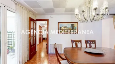 Flat on Eugenia Viñes Street photo 9