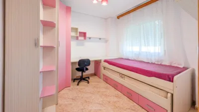 Apartment on Carrer de Cervantes photo 17