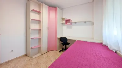 Apartment on Carrer de Cervantes photo 18