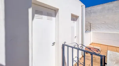 Apartment on Carrer de Cervantes photo 32