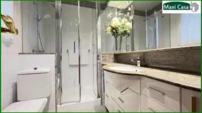 Piso en venta en Travessera de les Corts, cerca de Carrer de Mejía Lequerica, Les Corts (Distrito Les Corts. Barcelona Capital) de 670.000 €
