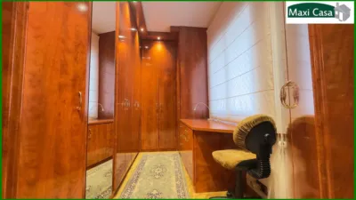 Piso en venta en Travessera de les Corts, cerca de Carrer de Mejía Lequerica, Les Corts (Distrito Les Corts. Barcelona Capital) de 670.000 €