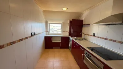 Piso en venta en Calle del Primero de Mayo, 4, Playa Ostende (Castro Urdiales) de 380.000 €