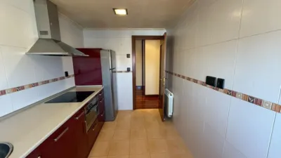 Piso en venta en Calle del Primero de Mayo, 4, Playa Ostende (Castro Urdiales) de 380.000 €