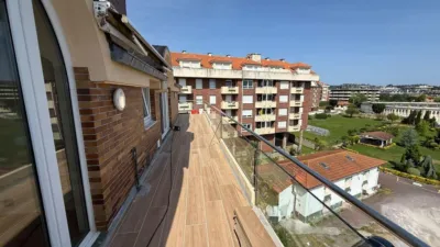 Piso en venta en Calle del Primero de Mayo, 4, Playa Ostende (Castro Urdiales) de 380.000 €