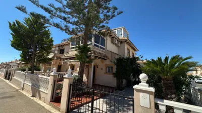 Casa adosada en venta en Calle B-2 Villapiedra, Cabo Roig-La Zenia-La Regia (Distrito Orihuela Costa. Orihuela) de 209.000 €