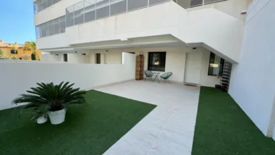 Duplex on Carrer Londres photo 19