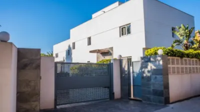 Chalet on Calle de los Arcos photo 28
