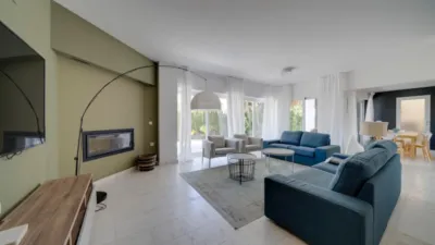 Chalet on Calle de los Arcos photo 2