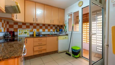 Apartment on Carrer de Juan de la Cierva photo 13