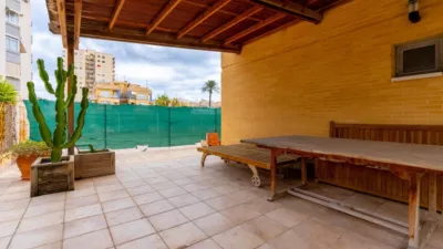 Apartment on Carrer de Juan de la Cierva photo 32