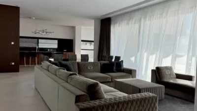 Chalet on Carrer Viena photo 12