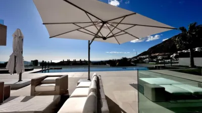 Chalet on Carrer Viena photo 2