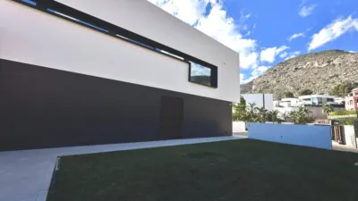 Chalet on Carrer Viena photo 43