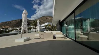 Chalet on Carrer Viena photo 48