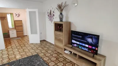 Apartment on Calle de la Romana photo 16