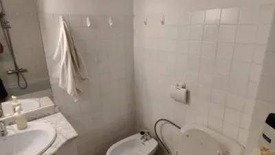 Apartment on Calle de la Romana photo 9