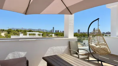 Top-floor apartment on Calle Argentina photo 32