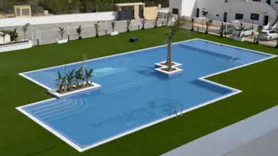 Top-floor apartment on Calle Argentina photo 52