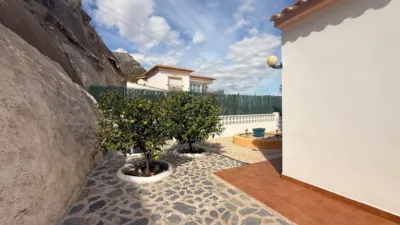 Chalet on Cucarres Les Street photo 11