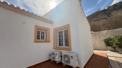 Chalet on Cucarres Les Street photo 9