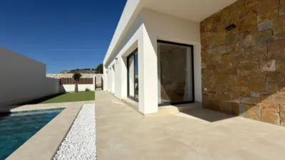 Chalet on Calle Alcasser L' photo 4