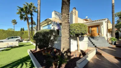 Chalet in Urbanització Coblanca photo 24