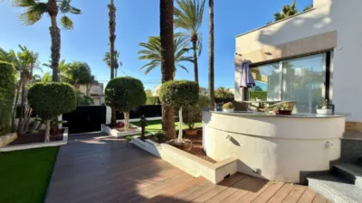 Chalet in Urbanització Coblanca photo 25