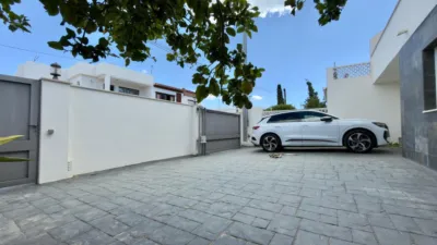 Terraced house in Carrer Austral photo 49