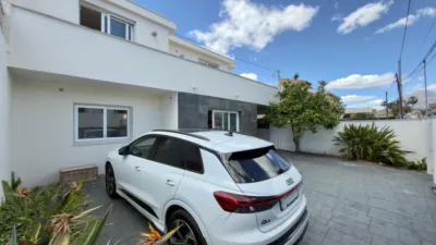 Terraced house in Carrer Austral photo 50