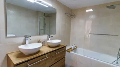 Apartment on Avenida de Juan Sebastián Elcano photo 23