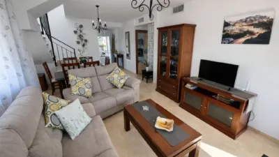 Chalet en calle Avenida Cañada Julián 10 photo 2