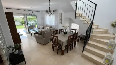 Chalet en calle Avenida Cañada Julián 10 photo 4
