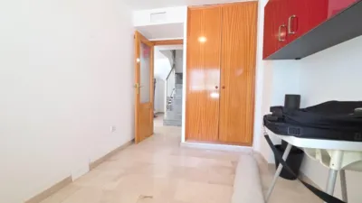 Duplex on Calle de Pi i Margall photo 16