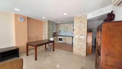 Duplex on Calle de Pi i Margall photo 3