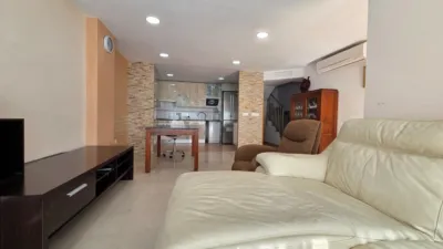 Duplex on Calle de Pi i Margall photo 6