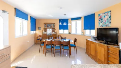 Chalet on Paseo del Fuego photo 15
