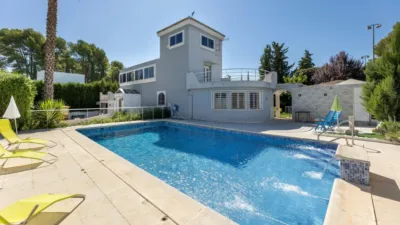 Chalet on Paseo del Fuego photo 34