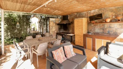 Chalet on Paseo del Fuego photo 38