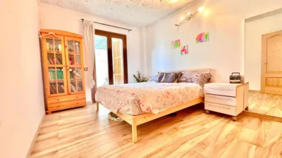 Apartment in El Coll D´En Rabassa photo 8