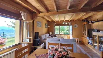 Chalet on Calle El Jurrio Alto photo 11